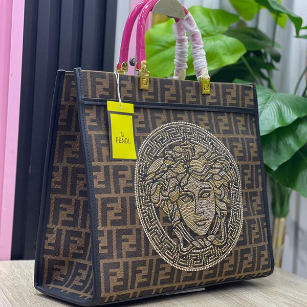 Fendi Luxury Women’s Tote Bag Premium Designer Handbag Elegant Monogram Fashion Bag